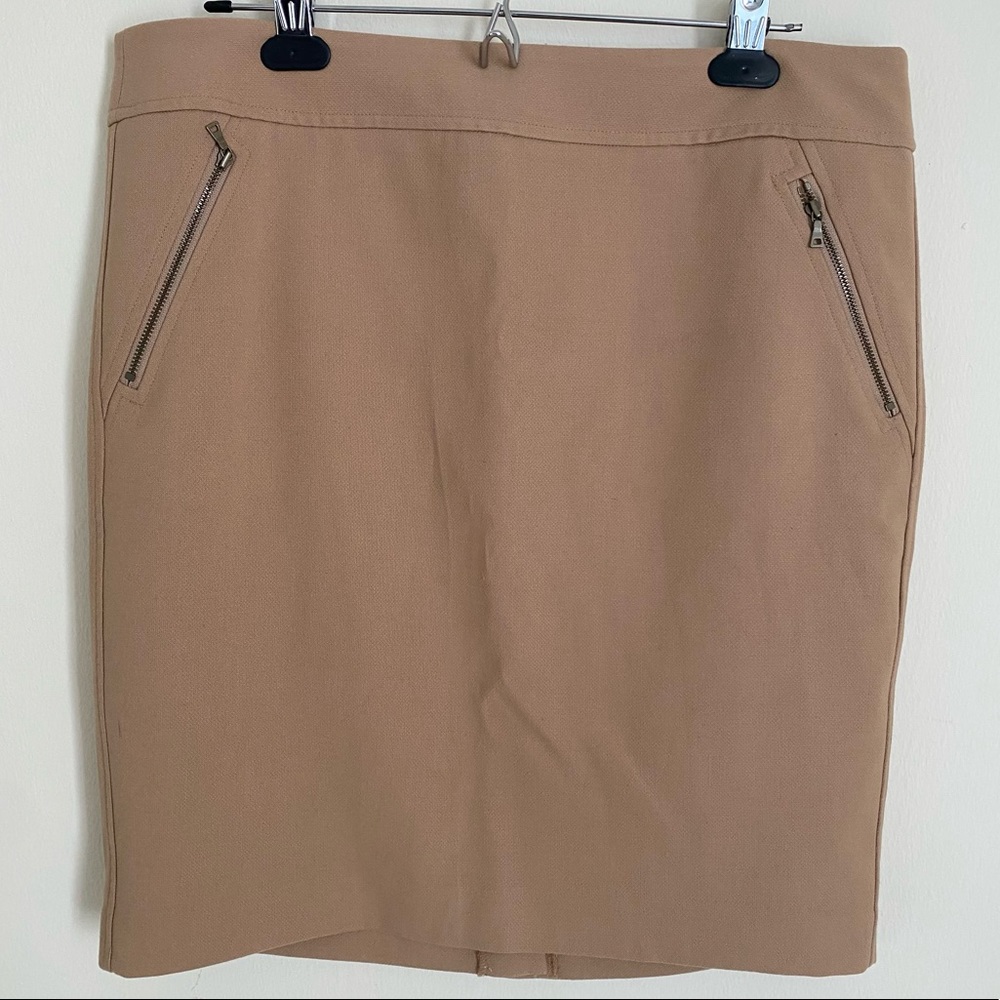 Brand new ANN TAYLOR LOFT tan colour back zip skirt